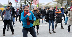 Knapp 300 Klimaschutzaktivist*innen der Bewegung Extinction Rebellion, XR blockierten am 14.02.2020  den Verkehr am Hamburger Jungfernstieg.