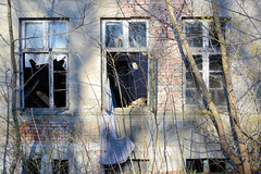 Fotos aus der Stadt Ludwigslust in Mecklenburg-Vorpommern - leerstehendes Wohnhaus an der Grabower Allee.