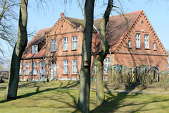 Wöbbelin ist eine Gemeinde im Landkreis Ludwigslust-Parchim in Mecklenburg-Vorpommern.