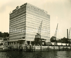Altes Foto vom   Union-Kühlhaus in Hamburg Neumühlen.