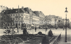 Alte Bilder aus der Dammtorstraße in der Hamburger Neustadt - Innenstadt. Blick über den Stephansplatz zur Dammtorstrasse ca. 1900; links mündet die Esplanade. Ein Strassenbahnwagen fährt Richtung Dammtor.