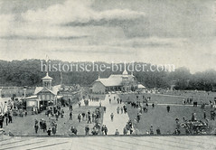 Historische Aufnahme von der Borsteler Rennbahn in der Hansestadt Hamburg, ca. 1900.