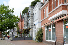 Kellinghusen  ist eine Stadt im Kreis Steinburg in Schleswig-Holstein; durch Kellinghusen fließt die Stör.