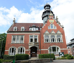 Kellinghusen  ist eine Stadt im Kreis Steinburg in Schleswig-Holstein; durch Kellinghusen fließt die Stör.