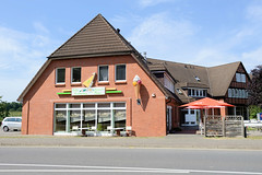 Dümmer ist eine Gemeinde im Landkreis Ludwigslust-Parchim in Mecklenburg-Vorpommern.
