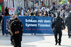 TierschützerInnen demonstrieren am 29.08.20 in Kellinghusen gegen die Fleischindustrie.