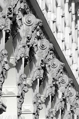 Historische Architektur in der Hamburger Innenstadt, Stadtteil Neustadt. Bauschmuck / Fassadendekoration in den Colonnaden.