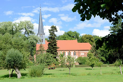 Marienfließ ist eine Gemeinde in Brandenburg im Landkreis Prignitz.