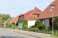 Friedrichsruhe Dorf  ist ein Ortsteil der Gemeinde Friedrichsruhe im Landkreis Ludwigslust-Parchim in Mecklenburg-Vorpommern.