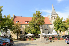 Warburg  ist eine Stadt im Kreis Höxter im Bundesland Nordrhein-Westfalen.