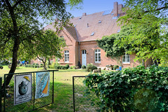 Grebbin ist ein Ortsteil der Gemeinde Obere Warnow im Landkreis Ludwigslust-Parchim in Mecklenburg-Vorpommern.