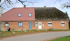 Sparow  ist ein Ortteil der Gemeinde Nossentiner Hütte im Landkreis Mecklenburgische Seenplatte in Mecklenburg-Vorpommern.