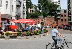 Blick über die Grosse Elbstrasse zur Köhlbrandtreppe.