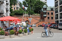 Strassencafe an der Grossen Elbstrasse - Köhlbrandtreppe.