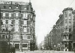 Historische Aufnahme von der Langen Reihe in Hamburg St. Georg; lks. der Spadenteich, re. die Baumeisterstraße.