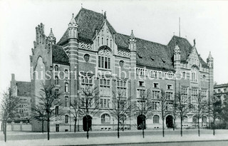 Historische Ansicht der Fernsprechzentrale in der Schlüterstraße Hamburg Rotherbaum.