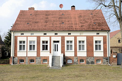 Rönnebeck ist ein Ortsteil von Sonnenberg im Landkreis Oberhavel in Brandenburg.