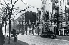 Historische Bilder aus dem Hamburger Stadtteil Borgfelde; Ansicht der Eiffestraße mit der katholisch-apostolischen Kirche - Lastwagen und Pferdefuhrwerk.