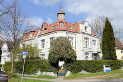 Fotos aus dem Hamburger Stadtteil Groß Borstel, Bezirk Hamburg Nord, Jugendstilvilla.