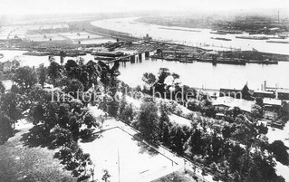 Historische Luftaufnahme von Hamburg Rothenburgsort - Blick über den Traunsgarten und der Billwerder Bucht zu den Wasserwerken und der Norderelbe.