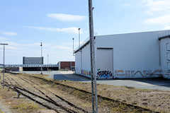 Bilder aus dem Kleinen Grasbrook, Stadtteil in Hamburg -  Übersee Zentrum; Bahnschienen und Lagerhäuser.