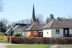 Gültz ist eine Gemeinde im Landkreis Mecklenburgische Seenplatte im Bundesland Mecklenburg-Vorpommern.