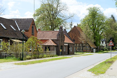 Das Haufendorf Tripkau ist ein Ortsteil der Gemeinde Amt Neuhaus im Landkreis Lüneburg in Niedersachsen.