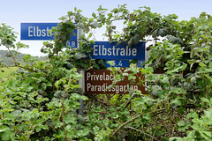 Privelack  ist ein Dorf im Ortsteil Kaarßen der Gemeinde Amt Neuhaus in Niedersachsen