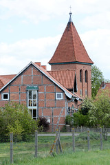 Wehningen  ist ein Dorf der Gemeinde Amt Neuhaus in Niedersachsen.