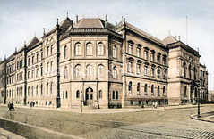 Historische Ansicht vom Hamburger Museum für Kunst und Gewerbe - das Gebäude wurde als staatliches Technikum und Museum für Kunst und Gewerbe 1873-1875 erbaut, Architekt Carl Johann Christian Zimmermann.