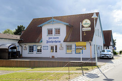 Klein Zicker ist ein Dorf auf der zu Rügen gehörenden Halbinsel Klein Zicker in der Gemeinde Mönchgutim Landkreis Vorpommern-Rügen in Mecklenburg-Vorpommern