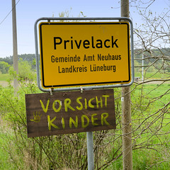 Privelack  ist ein Dorf im Ortsteil Kaarßen der Gemeinde Amt Neuhaus in Niedersachsen