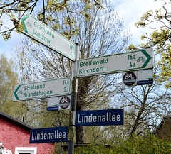 Reinberg ist ein Ortsteil in der Gemeinde Sundhagen im Landkreis Vorpommern-Rügen in  Mecklenburg-Vorpommern.