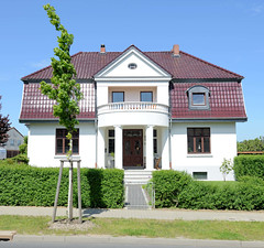 Teterow  ist eine Stadt im Landkreis Rostock in Mecklenburg-Vorpommern; Villa.