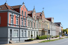 Teterow  ist eine Stadt im Landkreis Rostock in Mecklenburg-Vorpommern; historische Wohnbebauung im Baustil der Gründerzeit.
