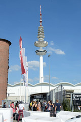 Fotos aus dem Hamburger Stadtteil Sankt Pauli, Bezirk Hamburg Mitte; Messehallen und Fernsehturm.