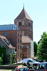 Teterow  ist eine Stadt im Landkreis Rostock in Mecklenburg-Vorpommern; Blick vom Wall zur Kirche St. Peter und Paul.