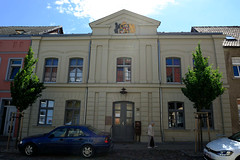 Teterow  ist eine Stadt im Landkreis Rostock in Mecklenburg-Vorpommern; ehemaliges Amtsgericht, jetzt Wohnhaus.