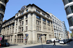 Fotos aus dem Hamburger Stadtteil Altstadt, Bezirk Hamburg Mitte; Bankgebäude in den Raboisen / Ferdinandstraße, errichtet 1910 - Architekten Lundt & Kallmorgen.