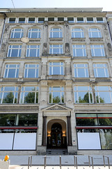 Fotos aus dem Hamburger Stadtteil Altstadt, Bezirk Hamburg Mitte;  Kontorhaus am Ballindamm - das Gebäude wurde 1900 errichtet Architekten , Rambatz & Jolasse.