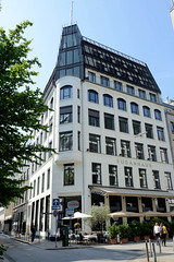 Fotos aus dem Hamburger Stadtteil Altstadt, Bezirk Hamburg Mitte; Eckgebäude an der kleinen Johannisstraße, Sudanhaus.