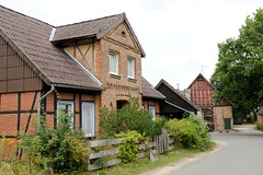 Bussau ist ein Ortsteil der Gemeinde Clenze im Landkreis Lüchow-Dannenberg, Niedersachsen.