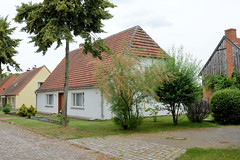 Bresegard bei Eldena ist ein Ort und eine Gemeinde im Landkreis Ludwigslust-Parchim in Mecklenburg-Vorpommern und Teil der Metropolregion Hamburg;