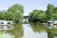 Blick über das Hochwasserbassin in den Südkanal von Hamburg Hammerbrook.