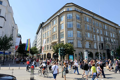 Fotos aus dem Hamburger Stadtteil Altstadt, Bezirk Hamburg Mitte; Kontorhaus / Geschäftsgebäude an der Spitalerstraße, Ecke Glockengiesserwall.