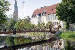 Uppsala ist eine Großstadt in der schwedischen Provinz Uppsala län und der historischen Provinz Uppland.