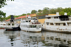 Fotos aus Stockholm, der Hauptstadt Schwedens; Werftanlagen - Schiffe im Pålsund  .