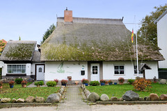 Das Seebad Altefähr ist ein Ortsteil der gleichnamigen Gemeinde in Mecklenburg-Vorpommern auf der Insel Rügen.