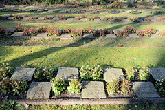 Fotos aus dem Hamburger Stadtteil Bergedorf - Bergedorfer Friedhof. Mahnmal für sowjetische Kriegsgefangene - 652 Kriegsgefangene sind auf dem Areal bestattet.