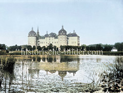 Historische Ansicht von Dresden; königliches Jagdschloss Moritzburg.